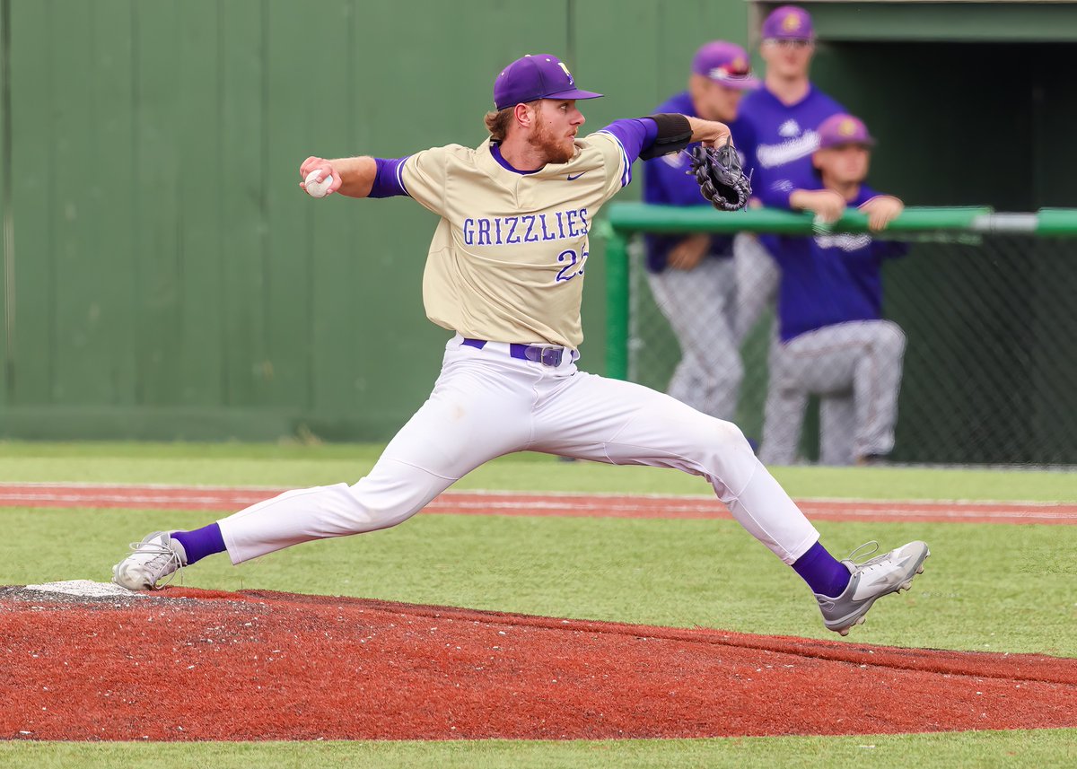 Kick's day on the bump is finished

He went six and a third innings, throwing 108 pitches, allowing just one run on six hits on the day, while striking out six.

Salute to the stache' 🫡👨

#RoarGrizz🐻