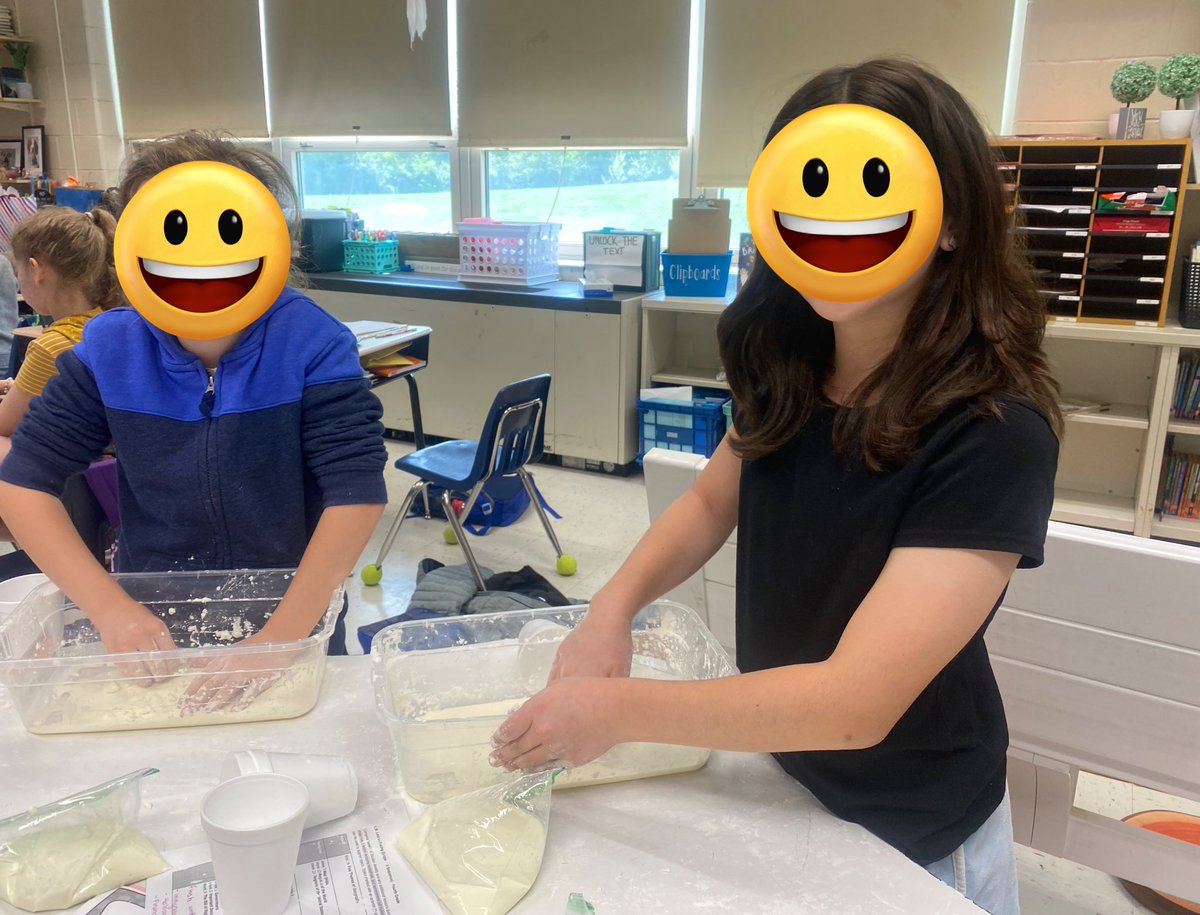 Mrs_Mazzuca's tweet image. Day E in our abc countdown was for experiment. Today we whipped up a quick batch of Oobleck! #wearechesternj