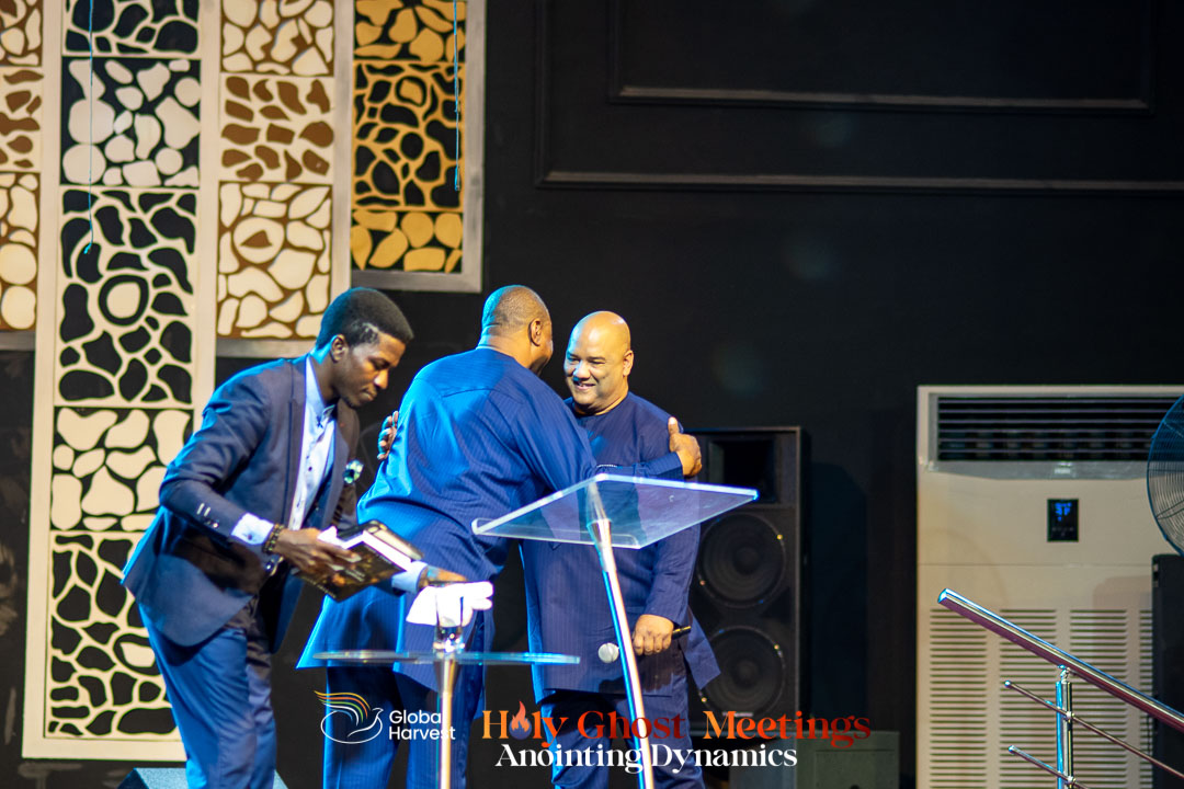 gharvestglobal's tweet image. Filled with excitement and anticipation as we welcomed our guest minister @glennarekion 

We are grateful to welcome @glennarekion and to capture these special moments with him

#HGM2023 #HGM23 #AnointingDynamics #gharvestglobal