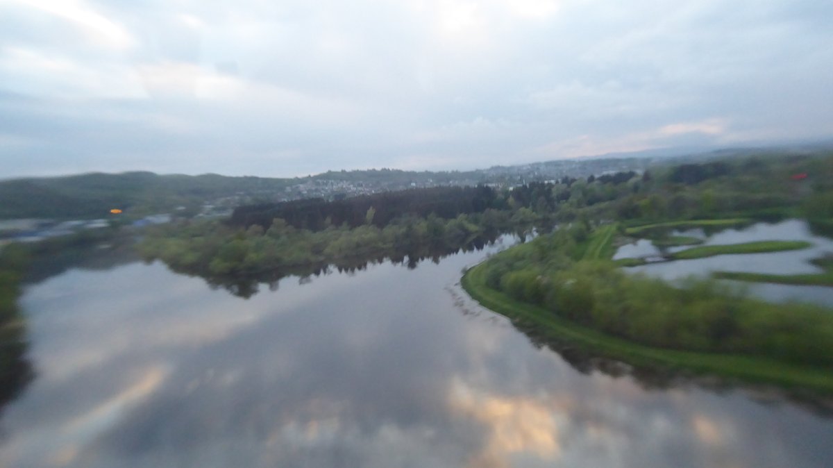 UnicornUnbound's tweet photo. Views from a bus: the number E3 - an electric bus service from Dundee to the 'dear, green place'. #BusPhoto #BusPhotos #NumberE3 #E3 https://t.co/oitYxoKeqL