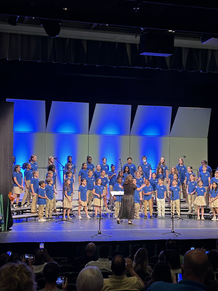 cary_elementary's tweet photo. CES choir sounds great on the big stage at the Cary Arts Center! 🎶 🎵 https://t.co/2OEUCLBIqt