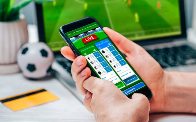 marciolealg's tweet photo. ✅✅

😉 Governo regulamenta apostas esportivas de quota fixa no Brasil

Com regras claras, haverá mais transparência e controle sobre o setor, evitando casos de manipulações de resultados de jogos e garantindo nova fonte de receita para o país

👍🏾 https://t.co/WWPhckmxjN https://t.co/WQUOopg0zY