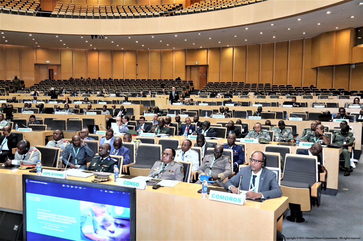 AUC_PAPS's tweet photo. At the 18th Ordinary Meeting of the African Chiefs of Defence Staff and Heads of Safety and Security: In his statement, General Youssouf Idjihadi, Chief of Defence Staff of the Union of #Comoros and Chair of the 18th Meeting of the #ACDSS, highlighted some of the recommendations https://t.co/K38Qgqd1zL