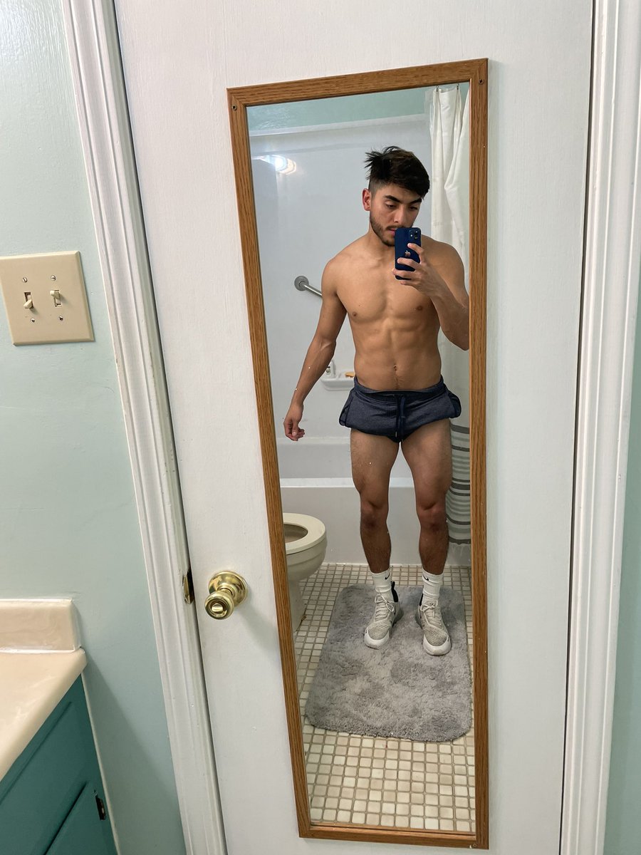 BrayanR_14's tweet photo. Gaining weight has been extremely difficult when it feels like I 2 metabolisms https://t.co/JWaQJ4R1y6