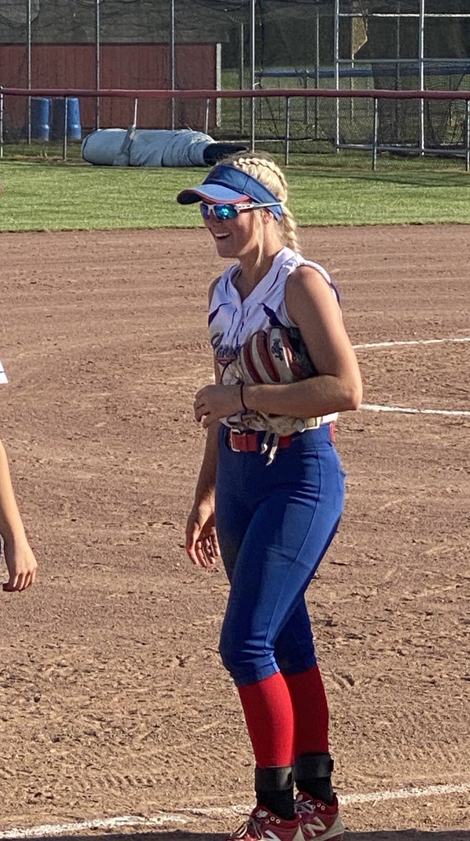 Audrey Thomas with her 2nd triple propels Lakewood 🥎<a href="/HebronLakewood/">Lakewood Softball</a> to a 6-4 lead over Northridge early in the 4th!  <a href="/lakewoodlocalsd/">Lakewood Local Schools</a> <a href="/Newark_Sports/">Kurt R. Snyder</a>