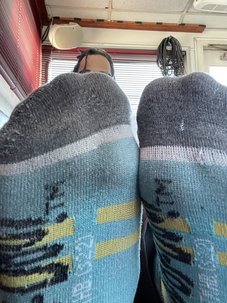 Vierratops's tweet photo. Workin mans feet https://t.co/elAkmHaMdA