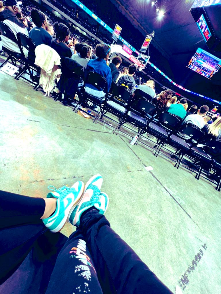 RealSpurnandez's tweet photo. History 🔥🔥🔥 @SellWithStephh @dakmitch @RealTomPetrini @BexarApparel @shoni_nikole @tyshiesty808 @Robert_zepeda20 @RobMcintoshSR @ajimenez313 @15Alyss @BeckyHammon #BackHomeInTheDome #PorVida https://t.co/gcPefeFYaP