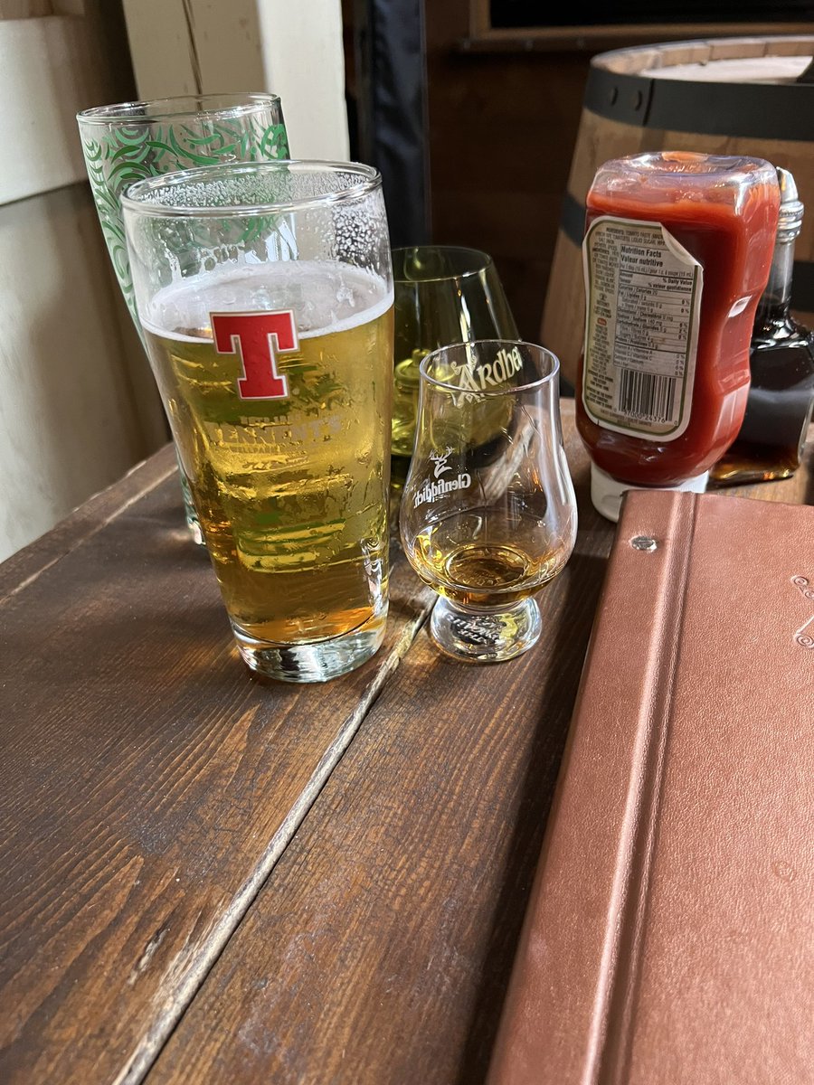TheWhiskyDoc's tweet photo. @CaledonianPub I always manage to find a great place to eat and drink on my travels! https://t.co/3m5FrkwR7k