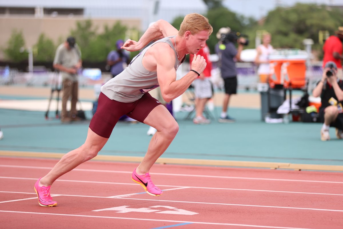 aggietfxc's tweet photo. SEC Decathlon - 400m

3. Blake Harris - 48.89 PR (866)
4. Landon Helms - 49.87 PR (821)

#GigEm | @blakeharris13_ | @AirLandon_ https://t.co/iHGPTbNVeZ
