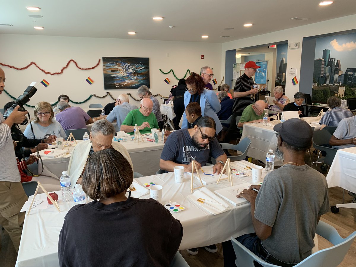 OscarHPD's tweet photo. Victim Services Division 
@ Painting w/ Police 🎨 https://t.co/0OwDPCSwcg