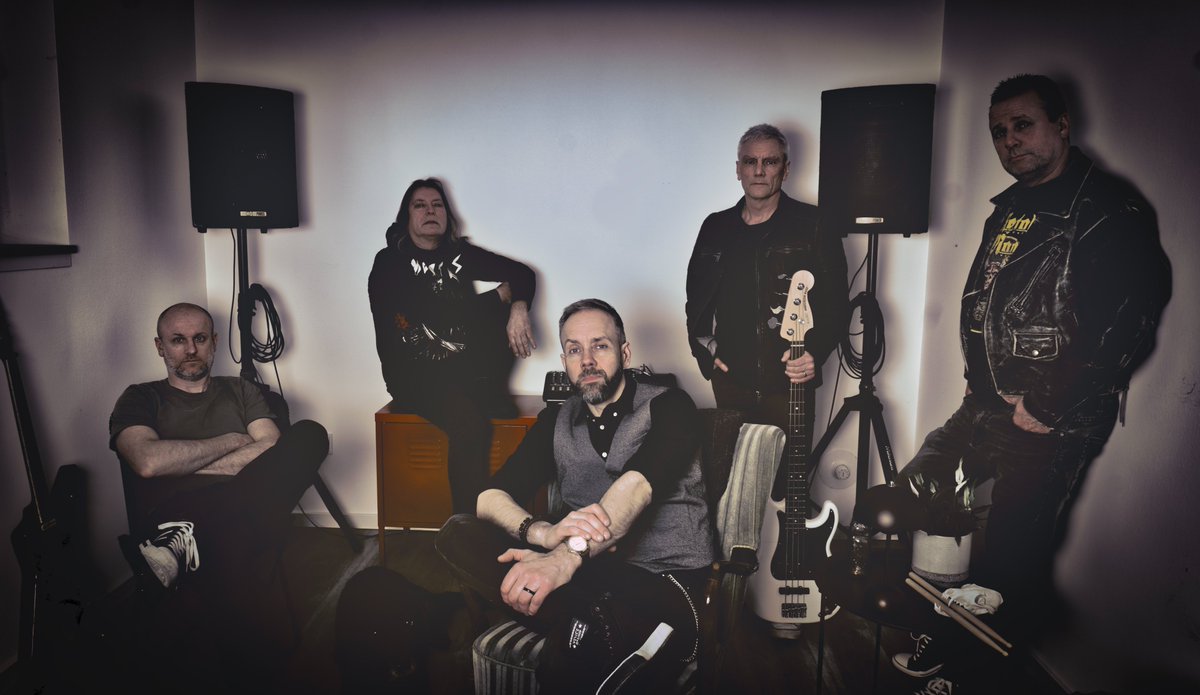 KickAssForever1's tweet photo. METAL CROSS (Heavy Metal - Denmark) - Release digital single/video "Anger Distorted" via From The Vaults #MetalCross
https://t.co/8I6ao0eSEe https://t.co/1C9XI9goiq