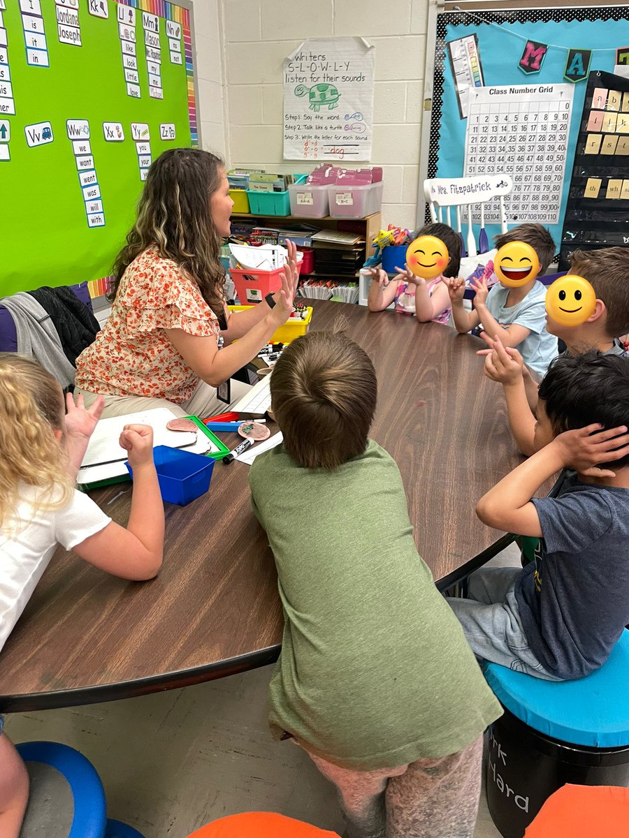 hhunt_ide's tweet photo. All smiles 😃😊😁😌😆 in @sandyfitz1218 #math class today (and everyday) at @BirchesElem 🐯 @WTDirectorElEd #PrioritizeSmallGroupInstruction #ExecutiveFunction #IndividualizedLearning @DawnIDECorp https://t.co/SOvLoaeEHA
