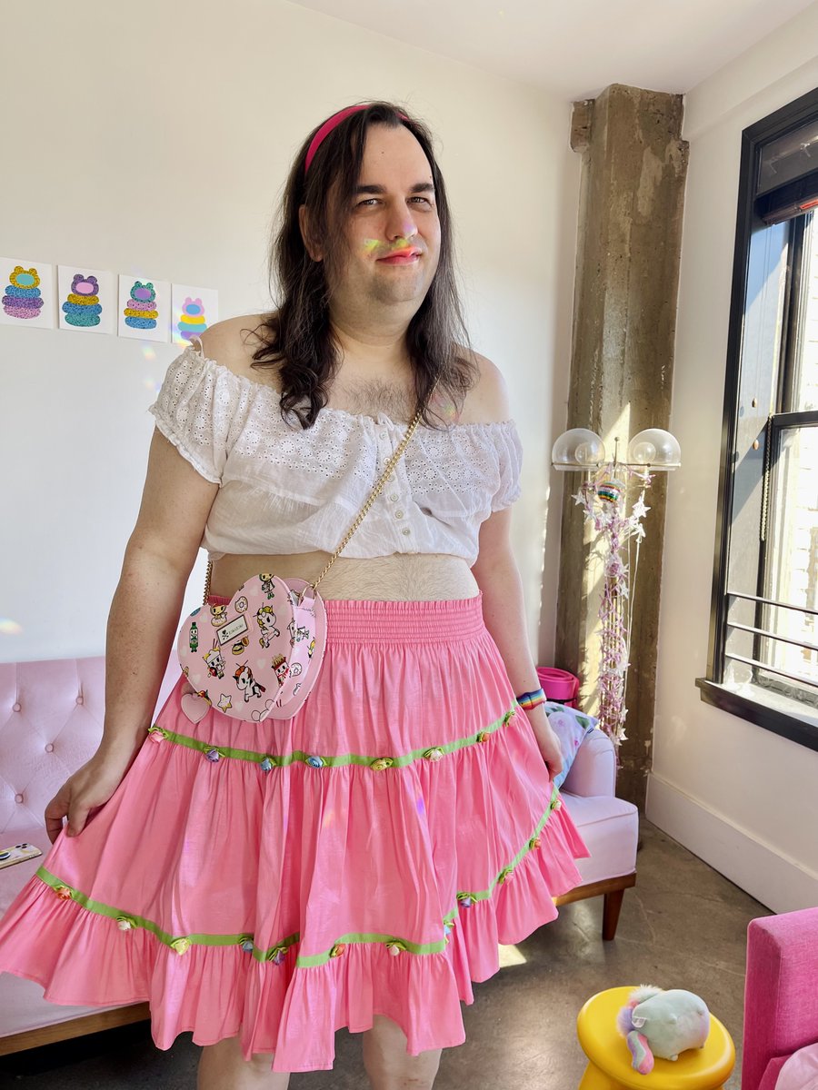 she is lavender rose tweet media