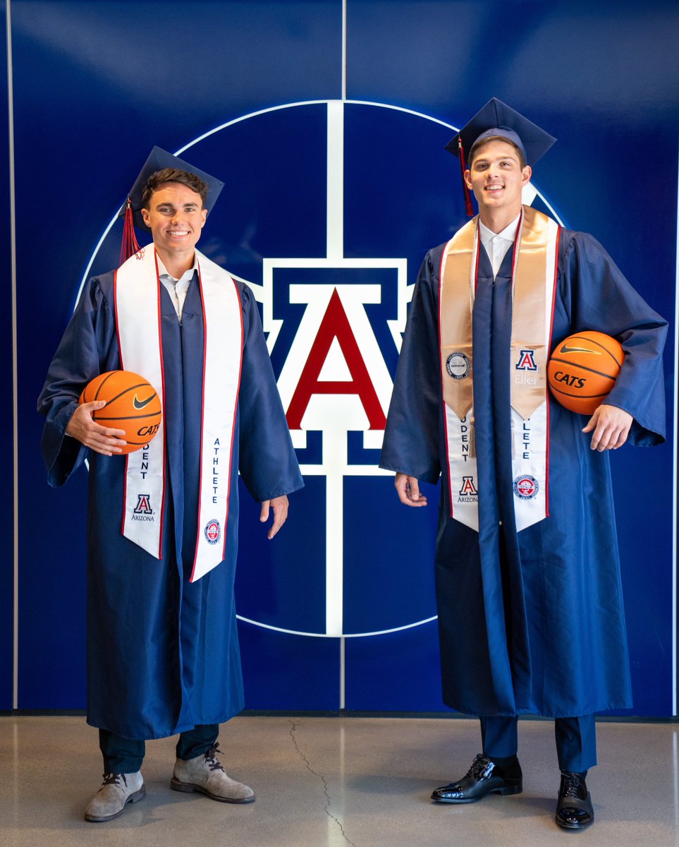 👨‍🎓 Congrats to Matthew and Jordan on their graduation!

Proud of them and know they will both do BIG things in the future

#WildcatsForLife #BearDown