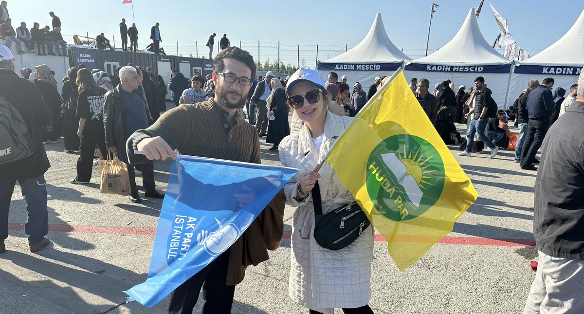 Hüda Par teröristmiş, öylemi? Keşke Hüda Par kadar bu ülkeyi sevebilseydiniz. "Apo bey" diyenler !