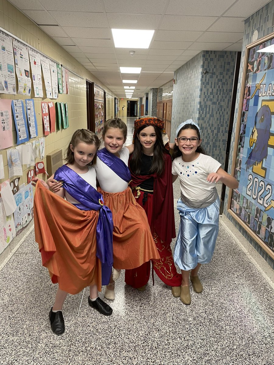 BlessingMahopac's tweet image. Less than 30 minutes until showtime!!! #proudap #Aladdin @FulmarsFinest @FulmarRdMusic