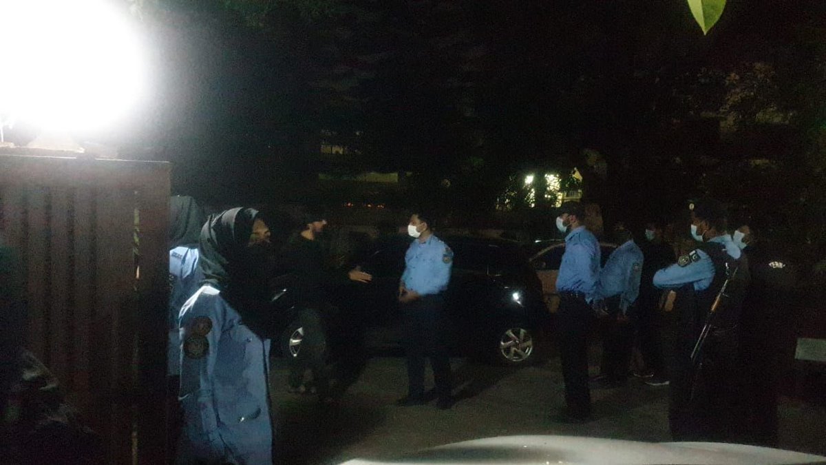 sayedzbukhari's tweet photo. At 3am in the morning @ShireenMazari1 has been abducted. Armed men in civilian clothing & uniform have taken her away. She hasn’t been well for a while now and hasn’t left her home for days. Why arrest her? What has she done apart from voicing her opinion. This crack down on PTI is proving to be the worst in history. Let’s pray for justice tomorrow and IK’s release.