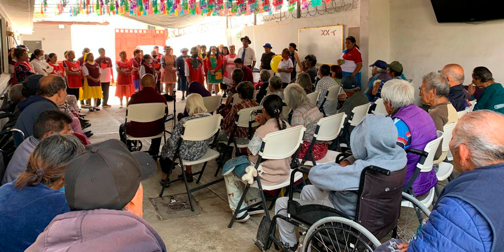 UnivMx's tweet photo. El 29 y 30 de abril se llevó a cabo en todo el país la segunda edición del evento «Caleb Intercesor» en #asilos y #CasasDeReposo, beneficiando a 2726 #AdultosMayores. 

#Universal #México #Caleb https://t.co/l5vSBmaJTs