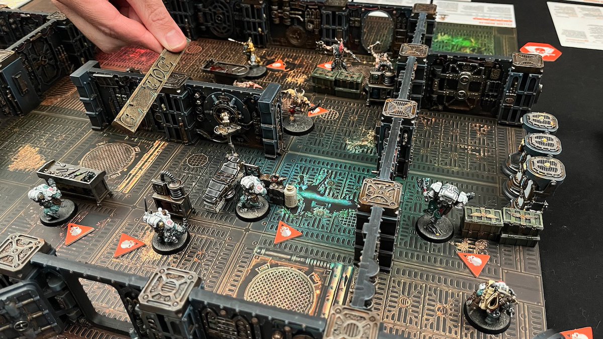 EOGamers's tweet photo. We were so involved having such a great time playing #W40K #KillTeam #Gallowfall last night we didn't want to film it. But I'll have a good look at this set and a complete #review of what I think of Kill Team as a system next week! #WarhammerCommunity #warhammer40000 @warhammer https://t.co/yd6mzE7JhH