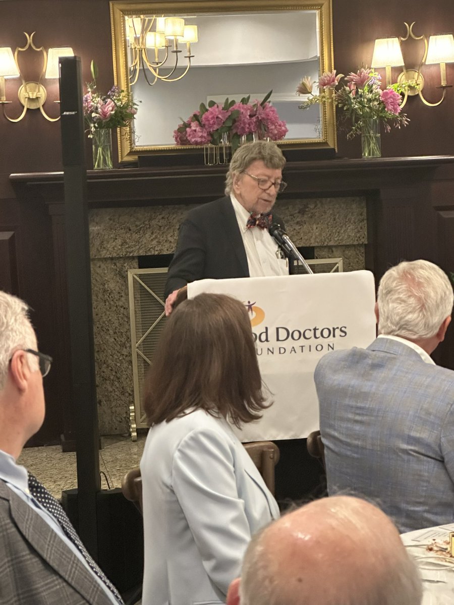 DannyIssaMD's tweet image. Last night, Good Doctors foundation bestowed honorary award on Dr Alvin Zfass. For those who don't personally know him, Dr. Z, a Legend in #endoscopy & #GI, has taught, mentored & supported many trainees/clinicians (still does) since he performed the 1st colonoscopy in Virginia