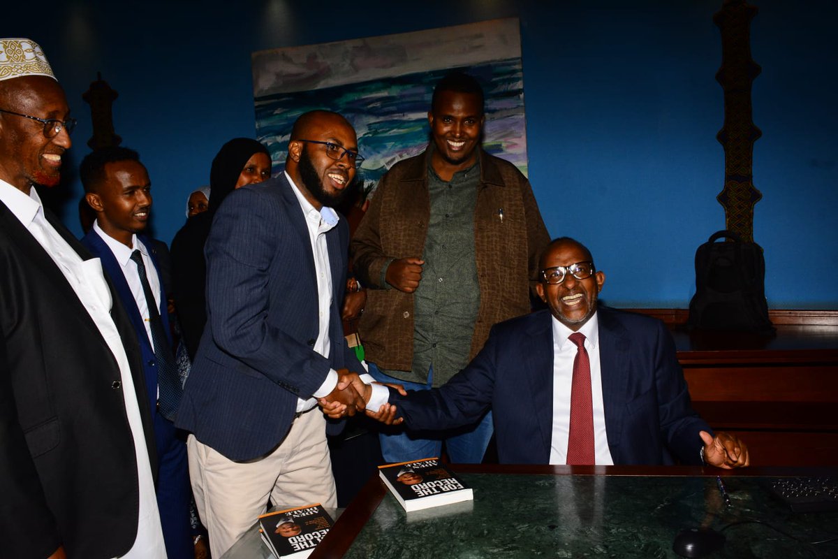 PrinsAdan's tweet photo. #ForTheRecordLaunch @HonAdenDuale get ur copies via my DM or visit @NuriaStore @AbdullahiBulle ππ https://t.co/9TF9SaDORa