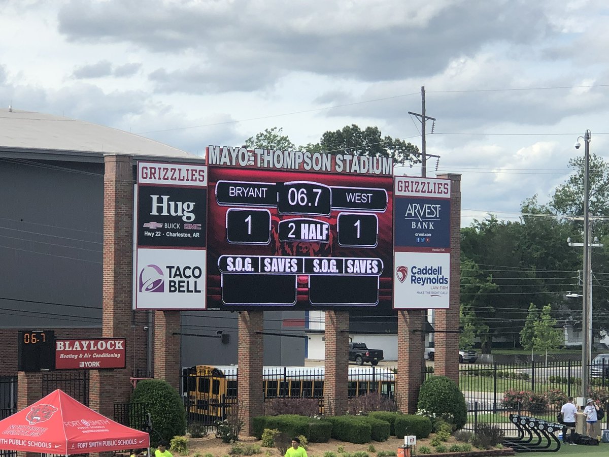 BWHSSOCCER1's tweet photo. Survive and advance! Hallie Ford scored with 59 seconds remaining in regulation and in the second overtime period Tianna Jones scored with 6 seconds on the clock!!!!
#howthewestwas1⭐️preparetobeexcellent https://t.co/W7y9qCCMEw