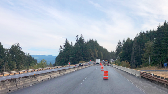 OregonDOT's tweet photo. I-84 #PDXtraffic & #ColumbiaGorge travelers! May #GorgeWork continues with tunnel and bridge work, paving and resurfacing, intersection improvements in #HoodRiver, landslide repair and spring #HistoricHighway maintenance. Phew! That's a lot! Stay updated: https://t.co/J6g3bRoMLD https://t.co/S9EYnGHe4j