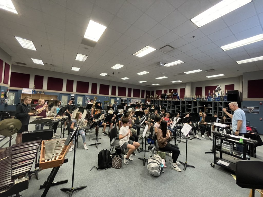 Victory Lakes Band tweet media