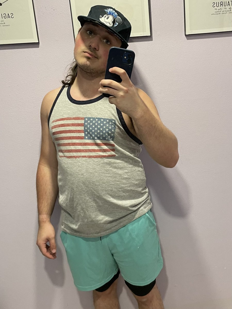 alex_f_424's tweet photo. Gym look (and my first time ever going btw) https://t.co/2dnRlykeBr