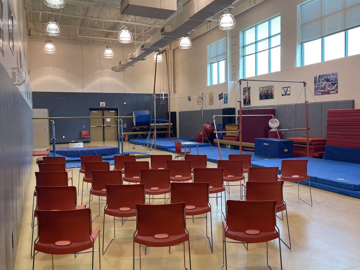 HenryLhenry3's tweet photo. The @PershingPandas Gymnastics Competition is all set up and ready to go!! @sshetzer @fceaser @HoustonISD https://t.co/FQPIezP1gh
