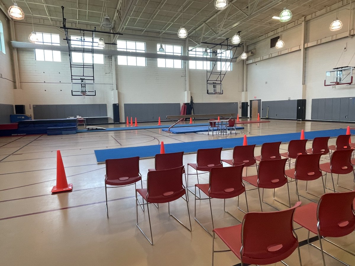 HenryLhenry3's tweet photo. The @PershingPandas Gymnastics Competition is all set up and ready to go!! @sshetzer @fceaser @HoustonISD https://t.co/FQPIezP1gh