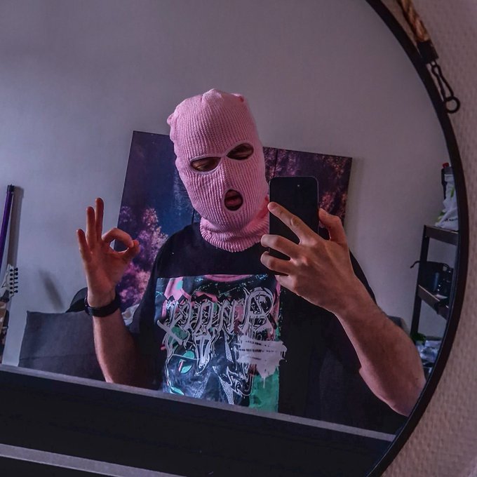 Devinez le th&egrave;me de ma prochaine sc&egrave;ne? https://t.co/TQFAyxjqyw