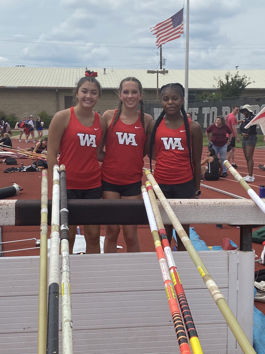 Tad Sahara tweet media