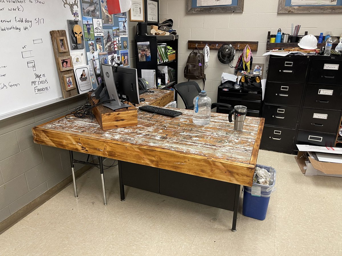 woodshop_paul's tweet photo. We got my present installed today and I’m so excited to have it. I do look tiny behind it but it’s awesome and I have named it mega desk ! #megadesk #studentbuilt https://t.co/QfNx0fuQYy