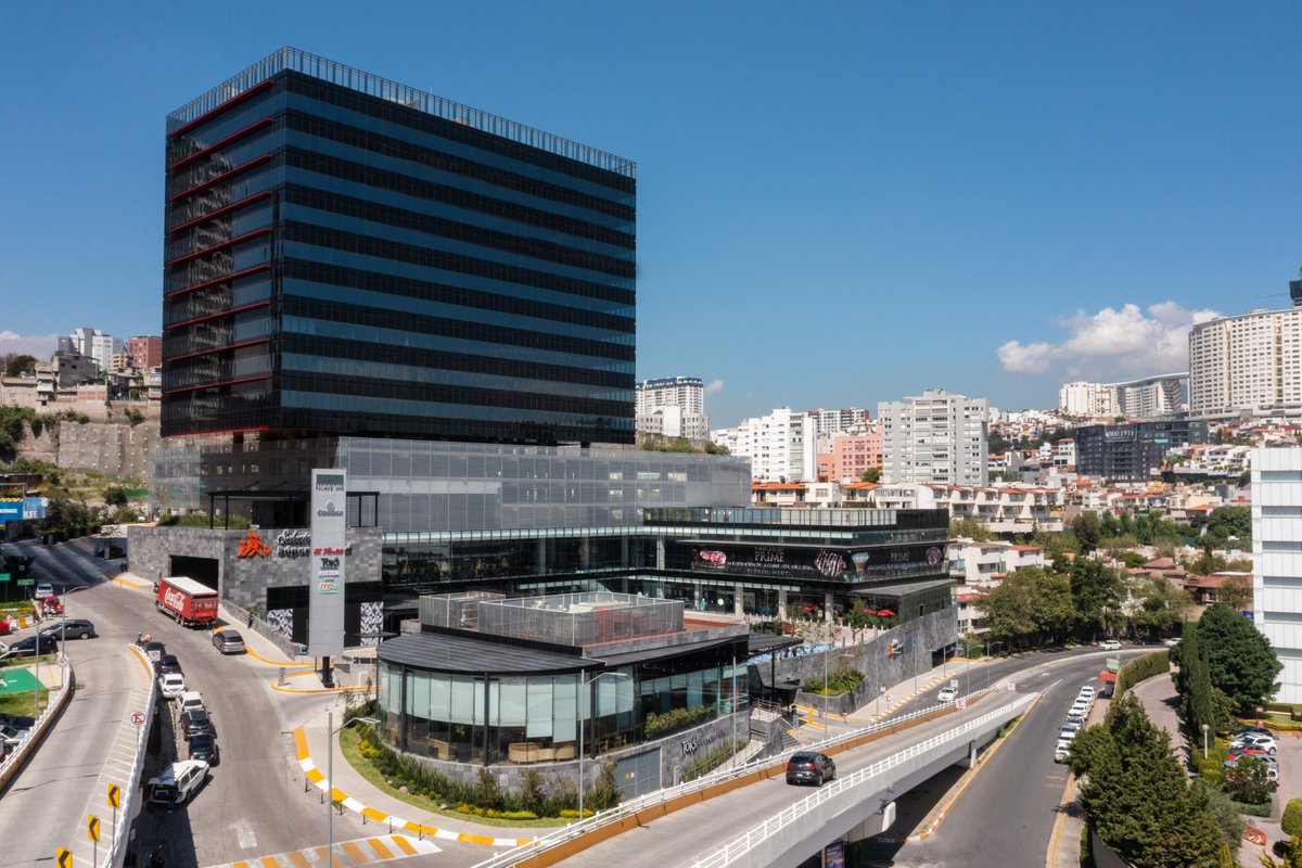 ¿Qué es GGI? 
GRUPO #GIGANTE capitaliza la experiencia acumulada y en el 2008 formaliza el nacimiento de GIGANTE GRUPO INMOBILIARIO cuyo principal enfoque de negocio es el desarrollo y administración Inmobiliaria.