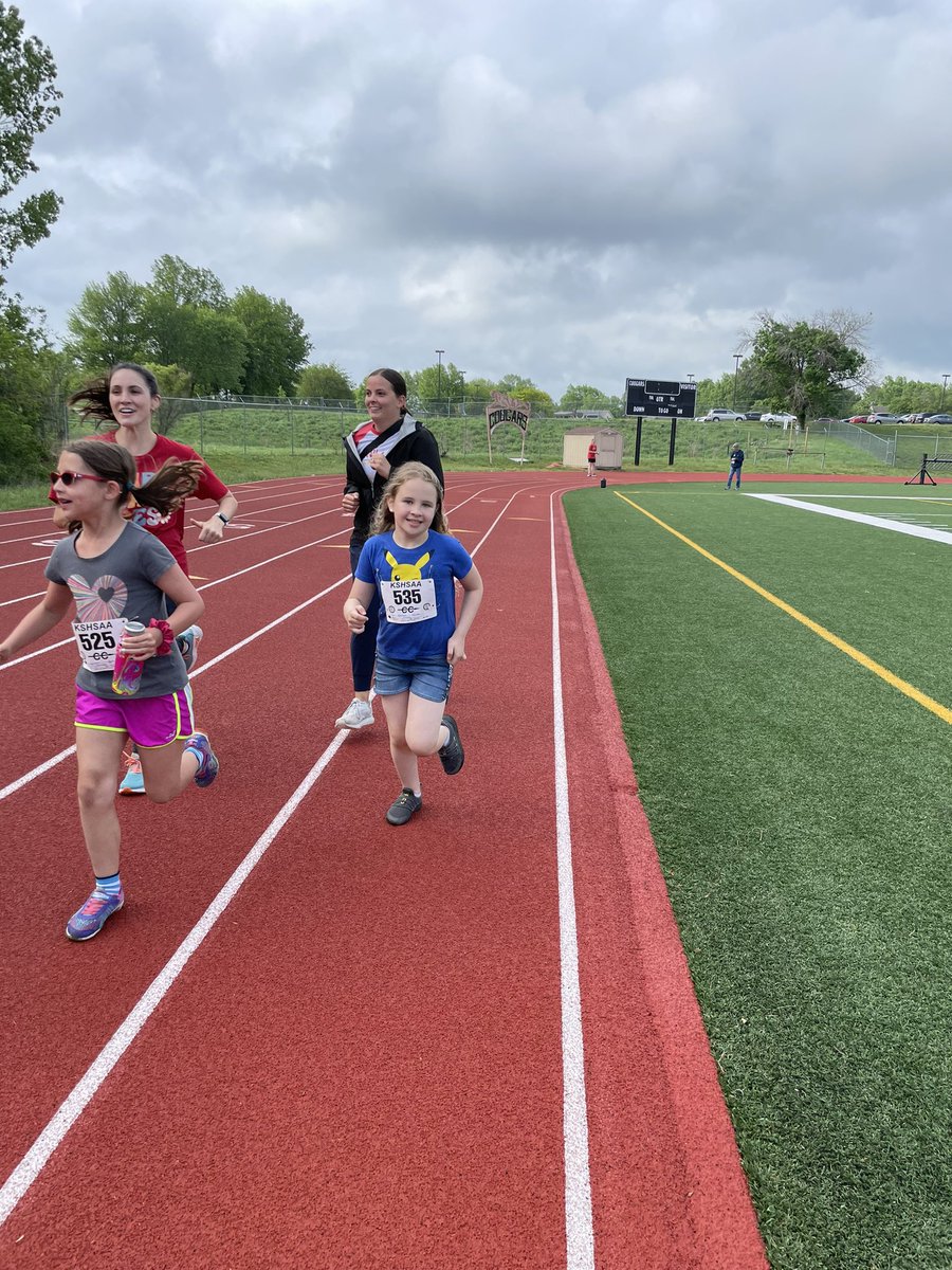 The weather was perfect for our <a href="/shawanoe/">Shawanoe Elementary School</a> end of the year running event!