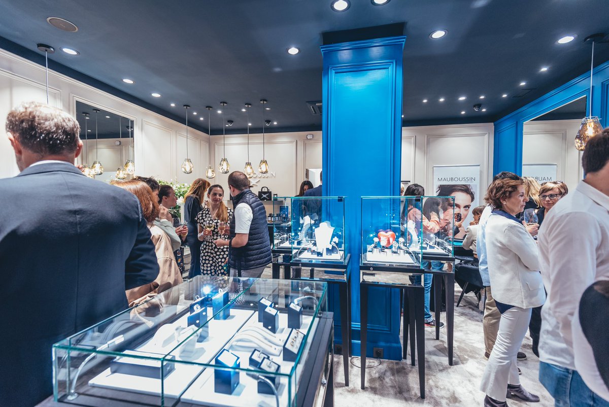 Mate_comu's tweet photo. MATE &amp; MAUBOUSSIN: organizamos la convocatoria de prensa de la apertura de la nueva boutique de @Mauboussin en San Sebastián. https://t.co/2w49wsdBcb