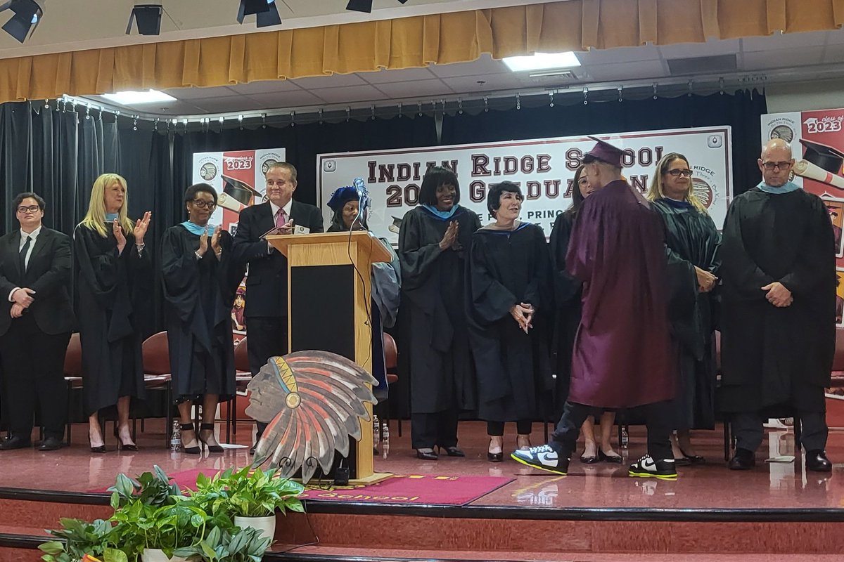 Lisa Robol tweet media