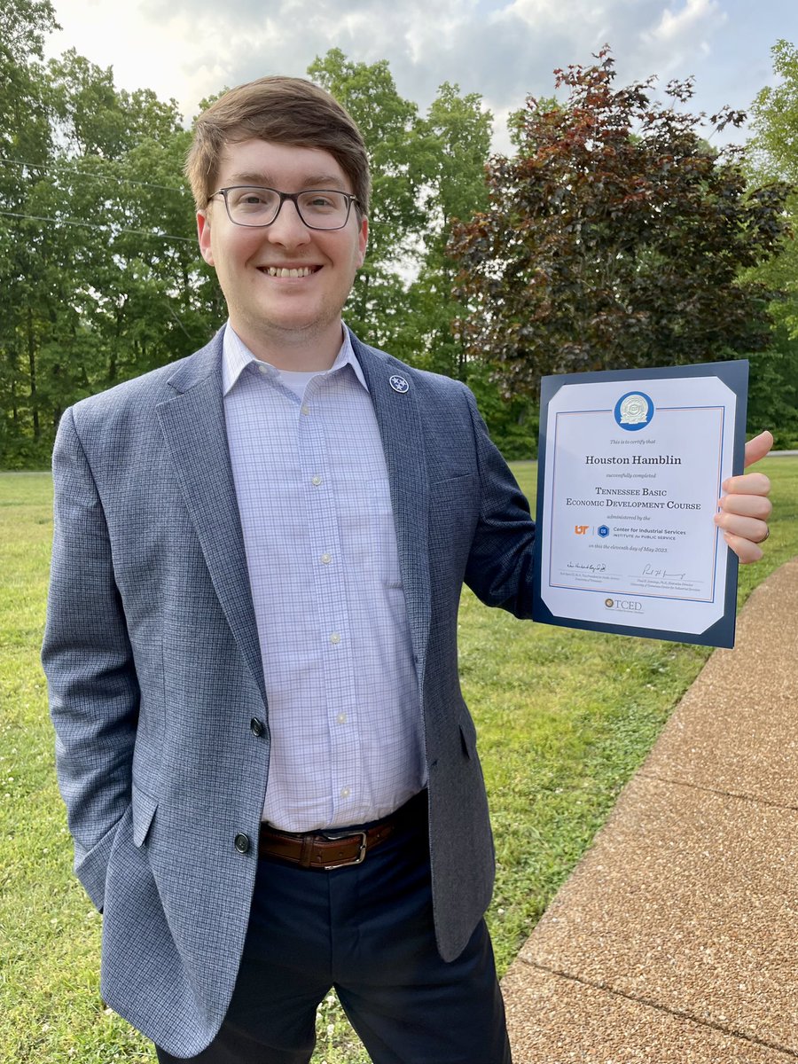 HoustonHamblin's tweet photo. Proud to represent Lewis County during #EconDevWeek in Nashville for the TN Economic Development Program with TCED!
Thankful to serve Lewis County as Chief Operating Officer and the opportunity to showcase Lewis County leadership to colleagues statewide.
#LewisLeads #TCED https://t.co/W4ZH6siVEq