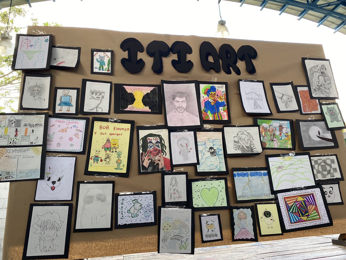 LEDAMCO2023's tweet photo. Retratos, pintura en acuarela, paisajes, mandalas… son parte de la exposición móvil ITIART 👨🏽‍🎨. Realizada por estudiantes de diferentes grados.@Mineducacion https://t.co/VTdrgJ4C9j