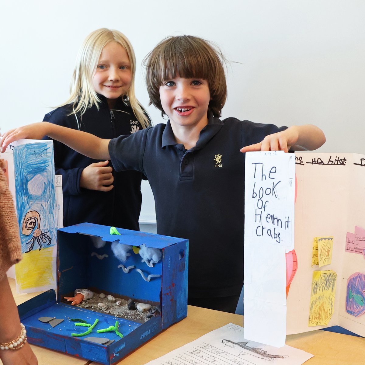 glenlyonnorfolk's tweet photo. Yesterday afternoon, Grade 1 students held their 'Gallery Walk' for friends and family, as they proudly displayed the latest inquiry projects that they worked so hard on.

Great work, Grade 1s!

#mygns #grade1 #unitofinquiry https://t.co/qcuGIvdghp