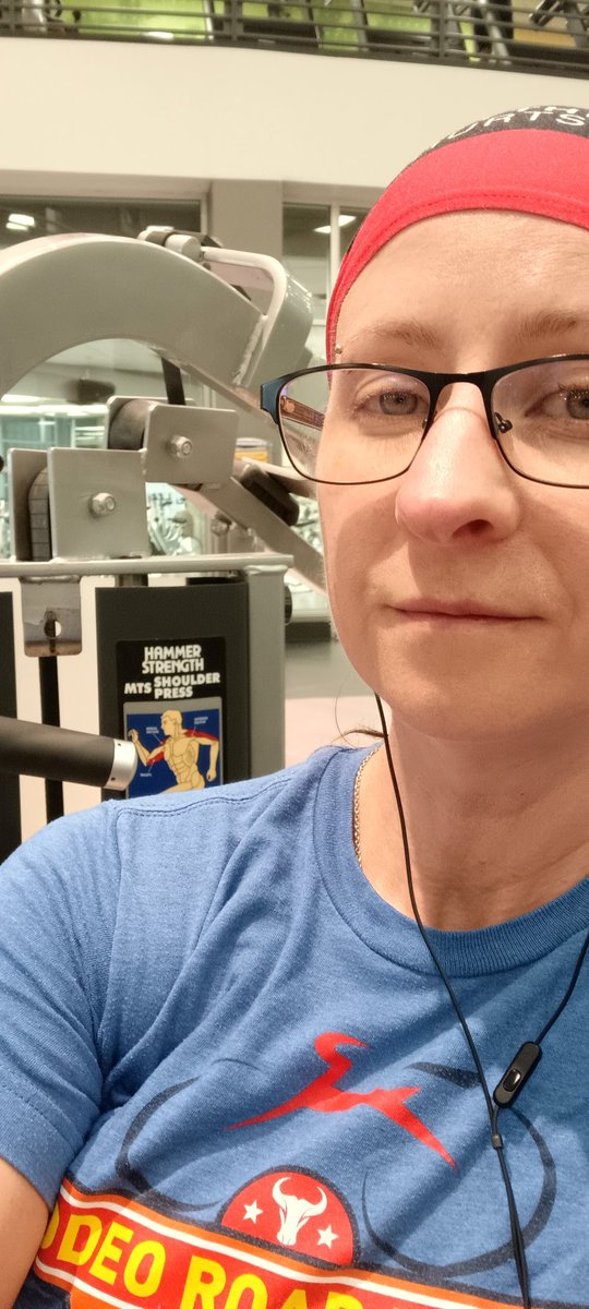 RealLivings's tweet photo. I'm a triple threat. #gympunk #pilatespunk #cyclepunk https://t.co/3MmcVunQPJ