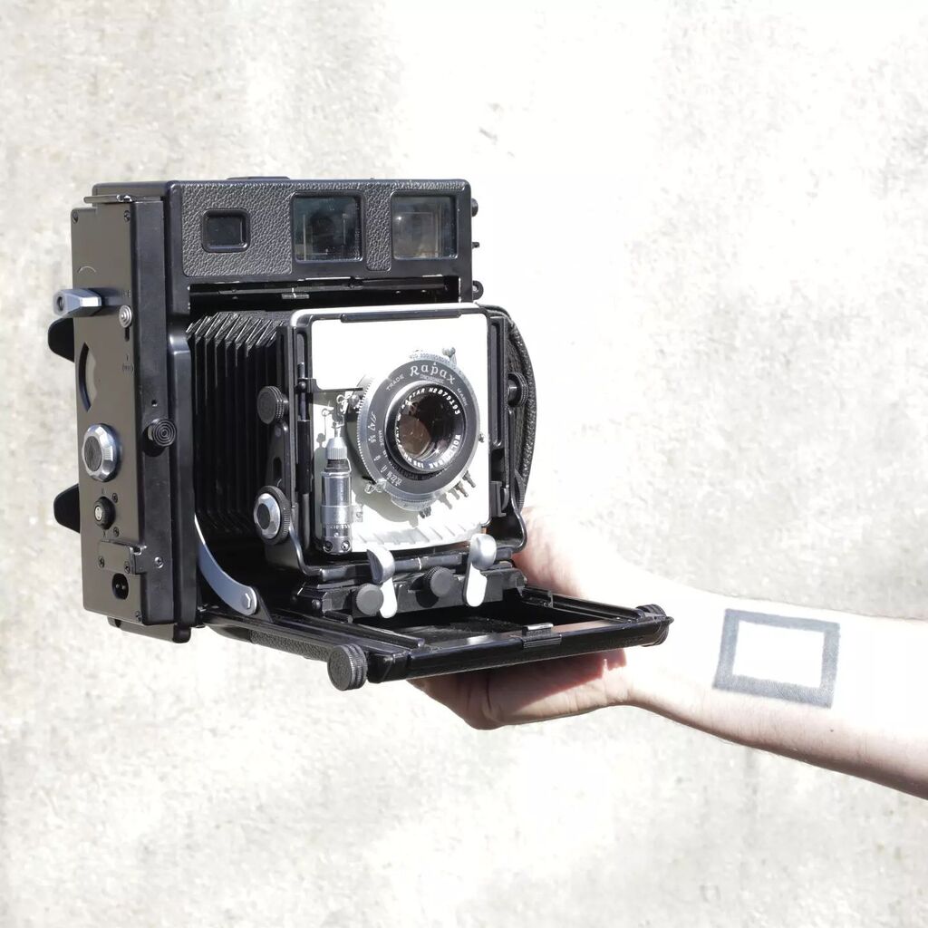 There are unicorns, and then there are rare cameras. This has to be one of the rarest of them all. It's true, we've previously had 4 of these in the past but none of them was complete and working as this one. Made for one production run only, a special c… instagr.am/p/CsHp6c9O8cp/