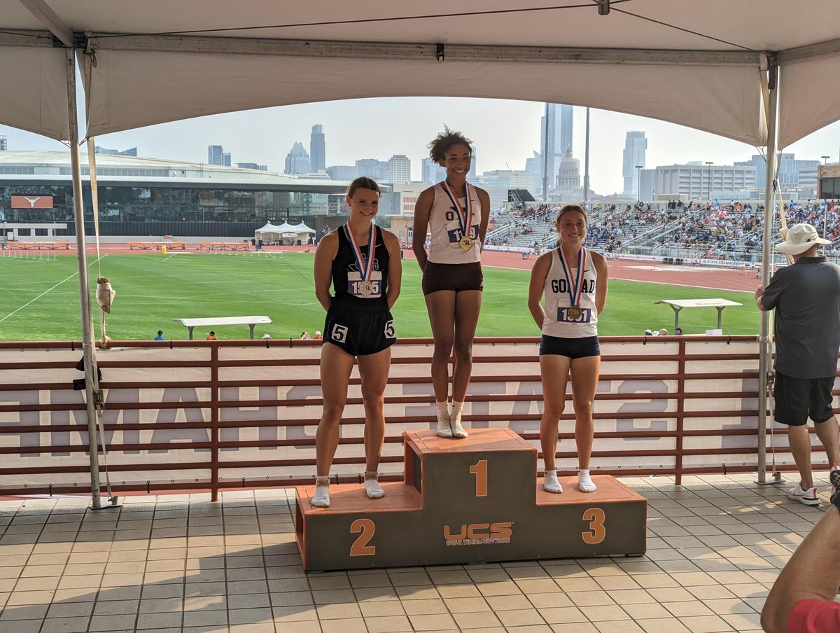 Congrats <a href="/abby_elmore2/">Abby Elmore</a> on her 2nd place finish in the 100 Hurdles. 
State Silver Medalist! 

#TPW
#243