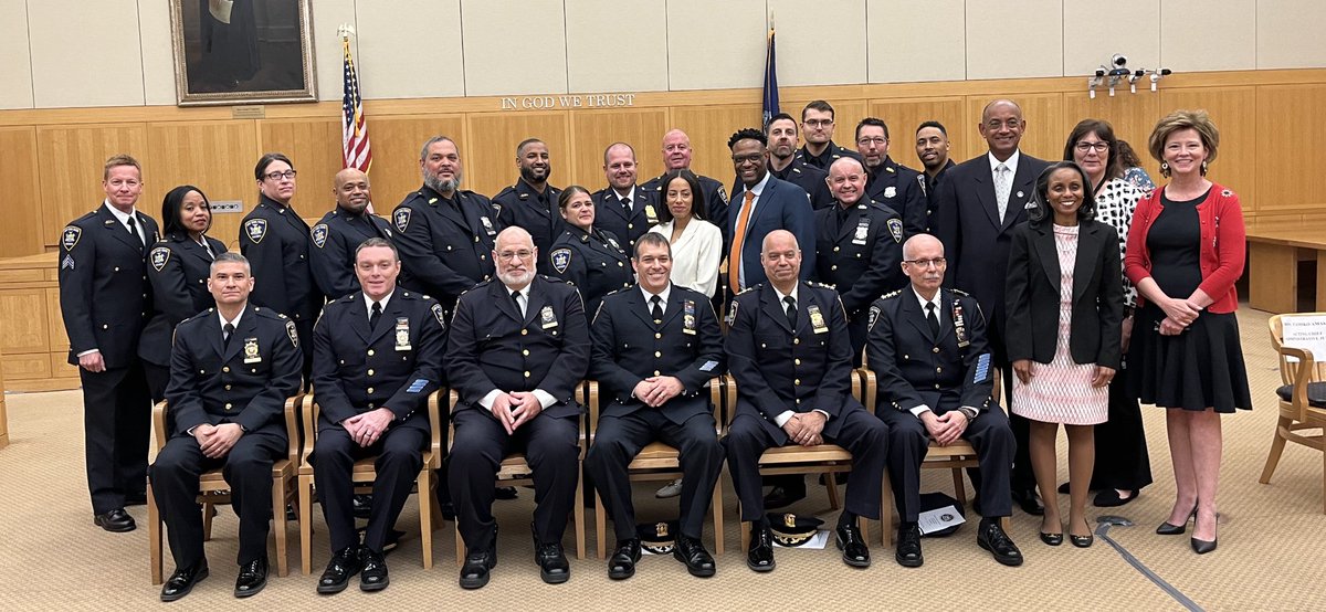 This afternoon 15 SCOA members were recognized by the Unified Court System for lifesaving measures taken in four separate incidents. The event presided over by Hon. Amaker, Hon. St. George and Hon. Minihan honored these brave and dedicated Officers for their heroic actions.