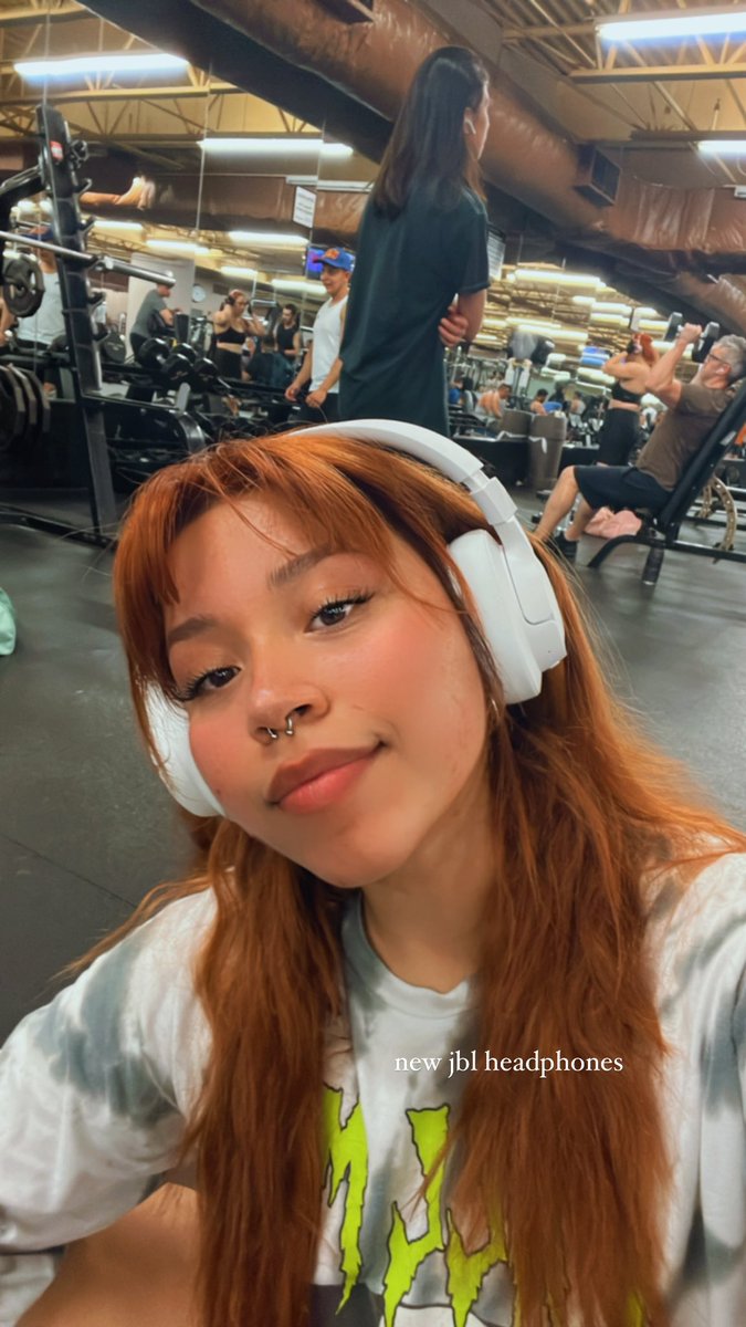 idangrl's tweet photo. Felt cute today #mrghostface https://t.co/JPCZBu7QXl