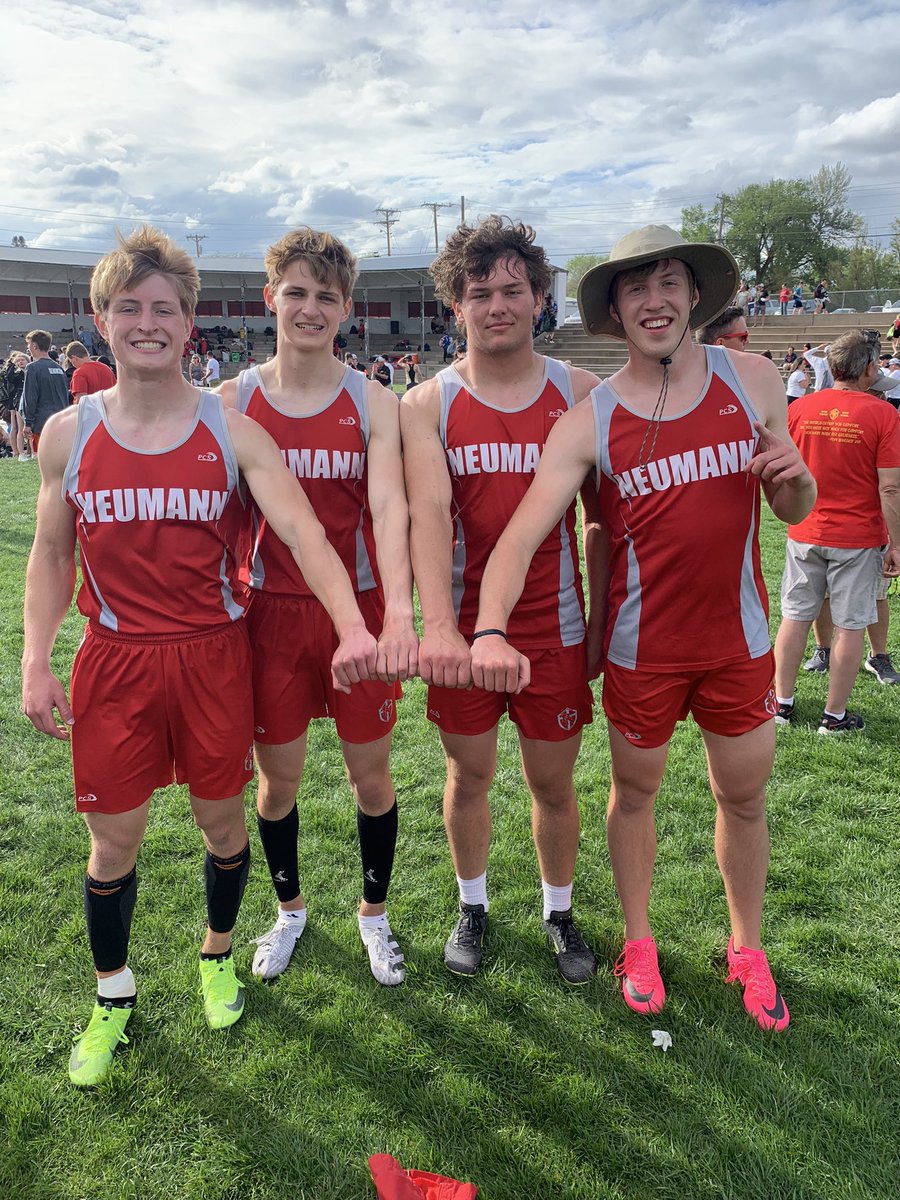 Bishop Neumann Track & Field tweet media