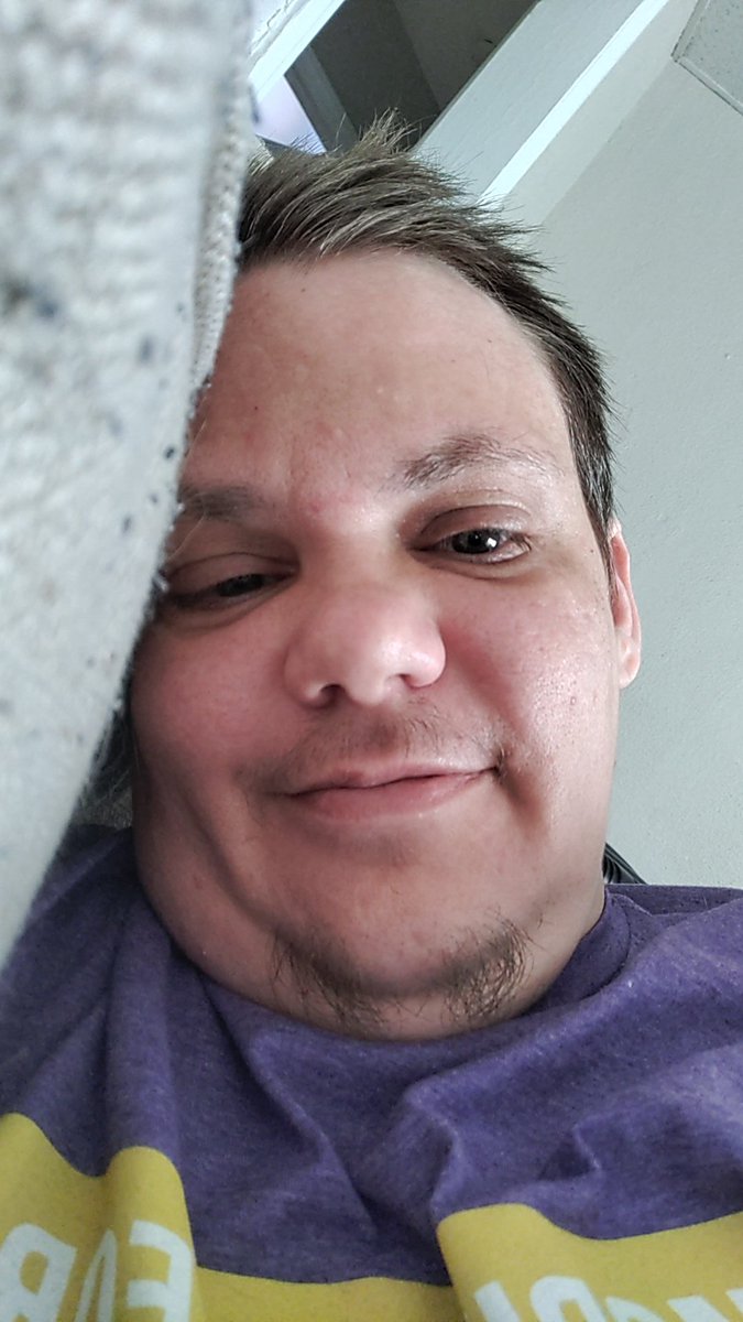 Iamthatbean2's tweet photo. @storyjunkie Emory. 41. Ftm. Ohio. Currently exhausted, lol. https://t.co/WzwVQbSA11