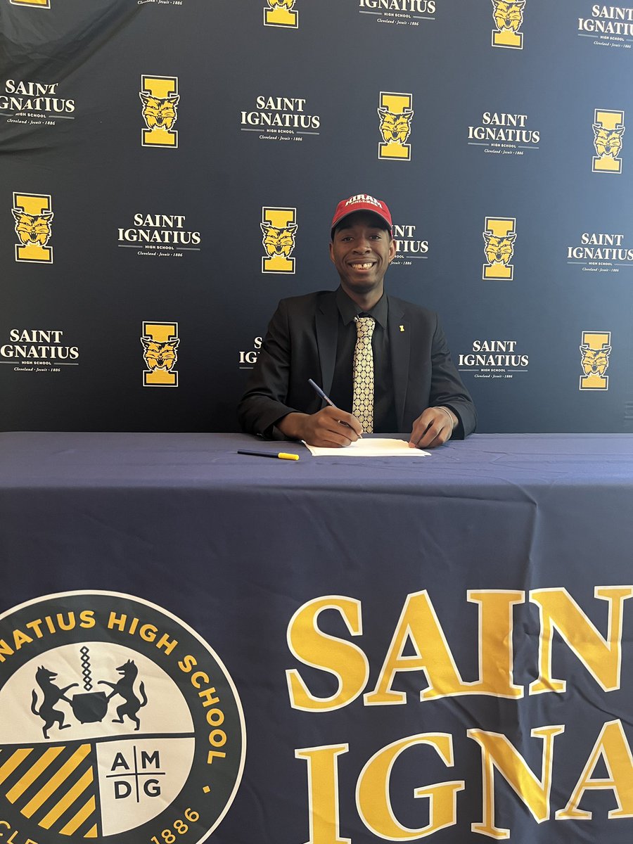 Saint Ignatius Basketball (@sihsbasketball1) on Twitter photo Congratulations to our Senior Forward Tristan Marshall on signing today with <a href="/HiramMBB/">Hiram Men’s Basketball</a> Thank you for your wonderful 4 years of commitment to our program! The best is yet to come for this young man! <a href="/SIHSSports/">SIHS Sports</a> #GoCats | #WeBuild 🏀😼🐾 Congratulations to our Senior Forward Tristan Marshall on signing today with <a href="/HiramMBB/">Hiram Men’s Basketball</a> Thank you for your wonderful 4 years of commitment to our program! The best is yet to come for this young man! <a href="/SIHSSports/">SIHS Sports</a> #GoCats | #WeBuild 🏀😼🐾