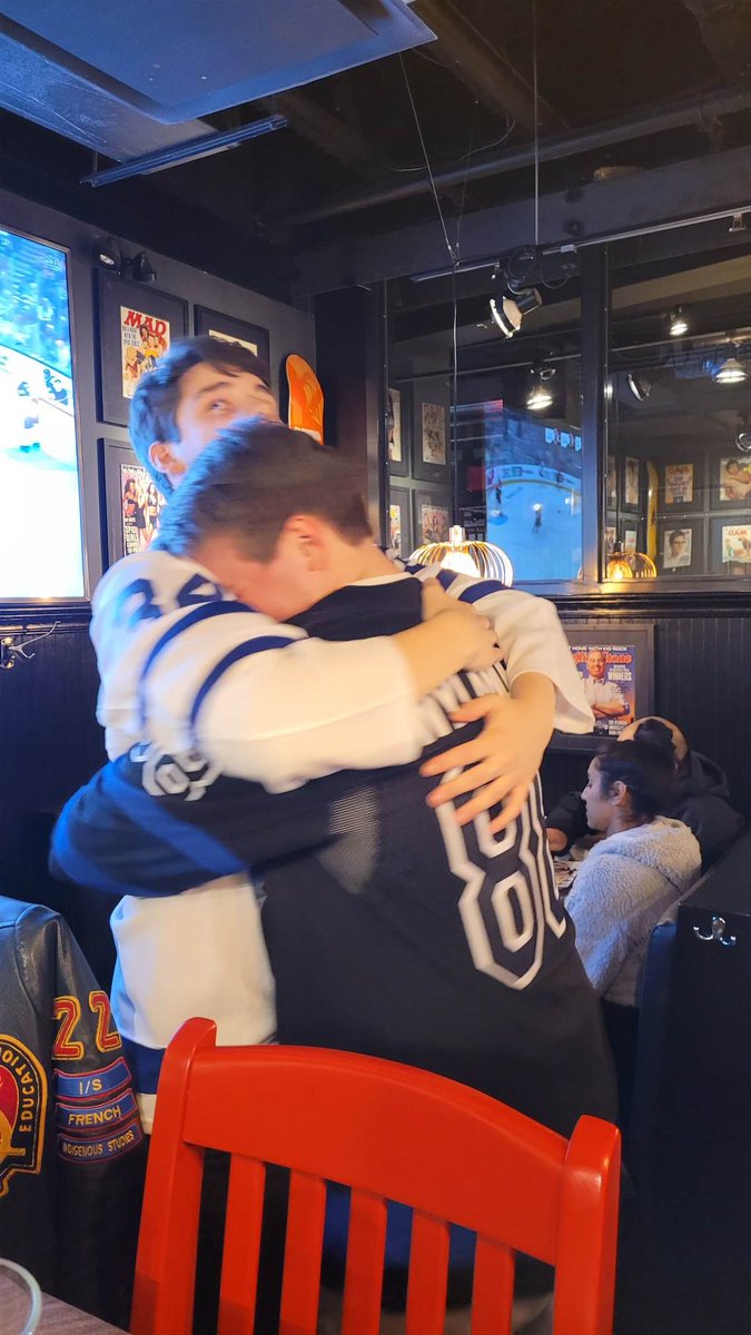 bendes31's tweet photo. @MapleLeafs @Molson_Canadian Leafs are the best with friends and family! I got to experience the  R1 Game 6 OT winner with my family and R2 Game 5 in the Square with my friends @Molson_Canadian #MolsonTML https://t.co/SBadUyIbm0